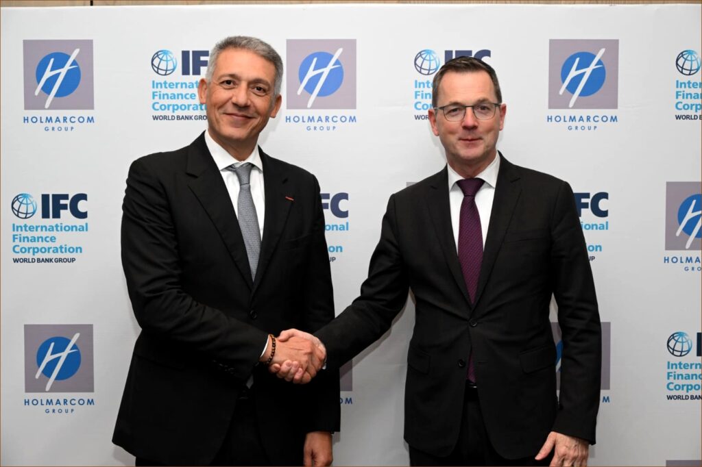 L'IFC s'associe à Holmarcom Finance Company.